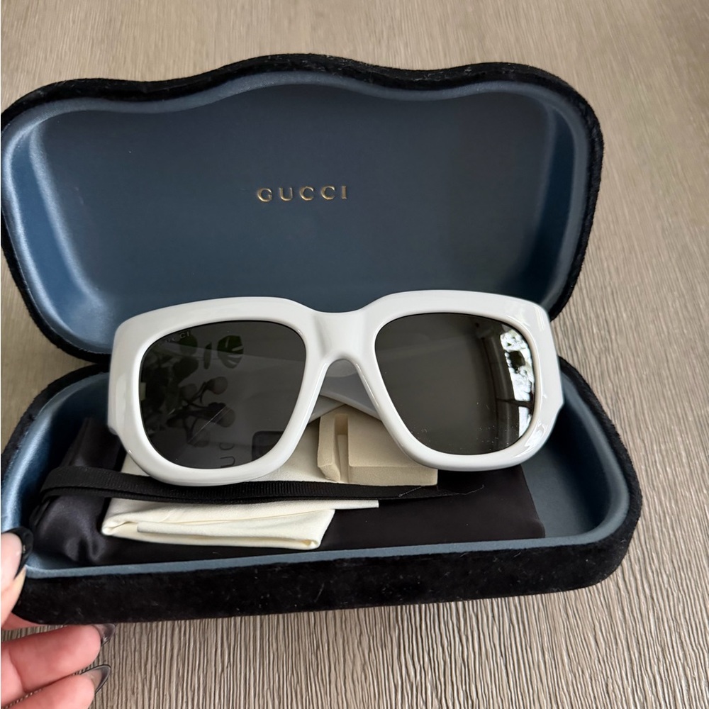 Gucci GG Oversized Sunnies